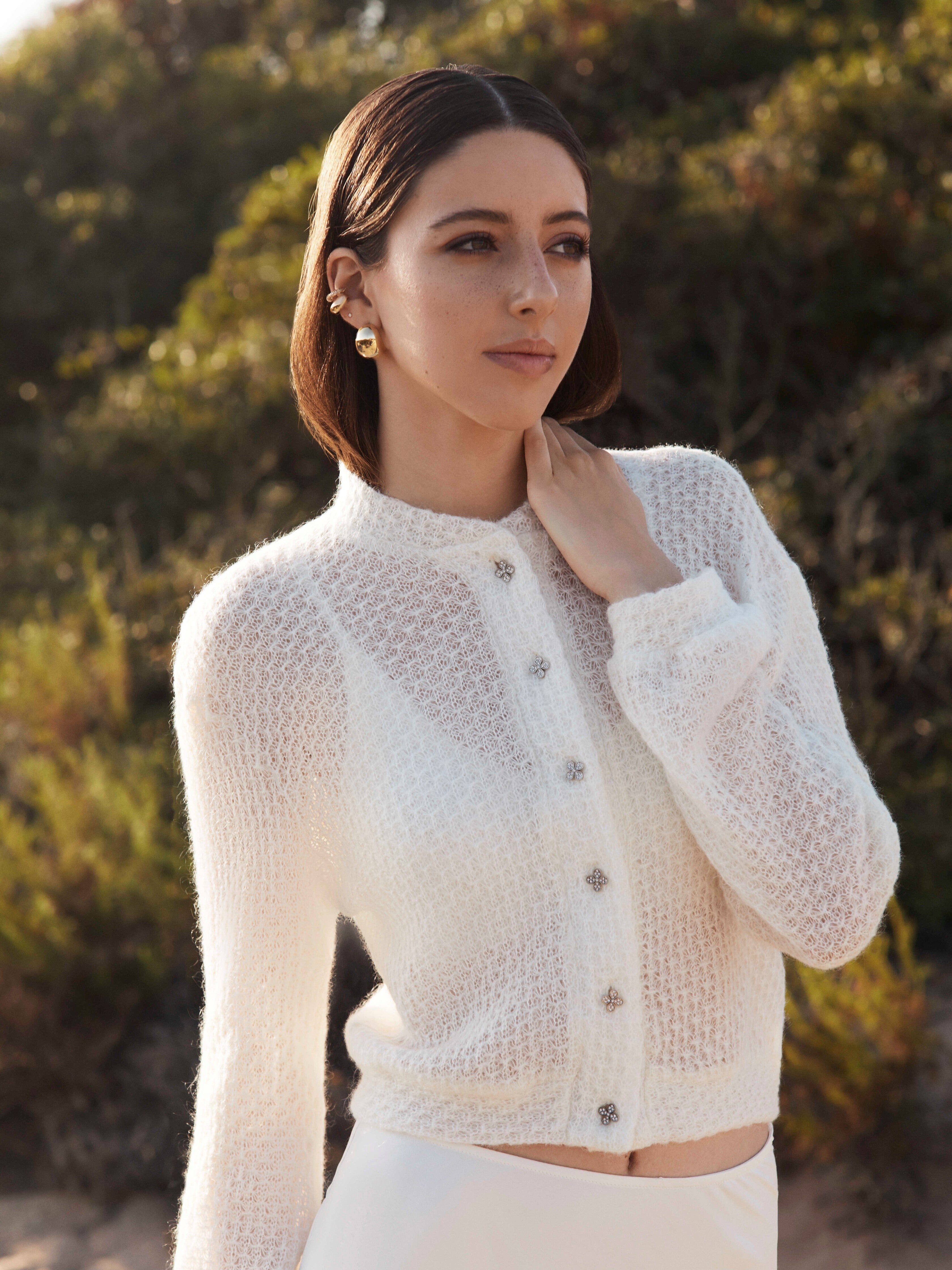 Long Sleeve White Wool Cardigan Decorated with Flower Buttons