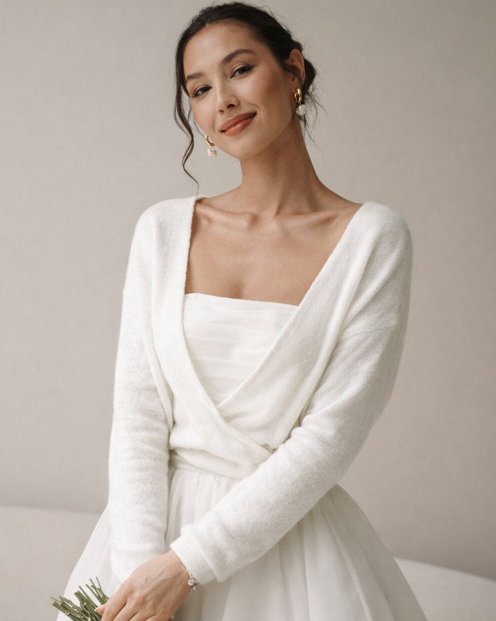 Wedding sweater in ivory color with bow