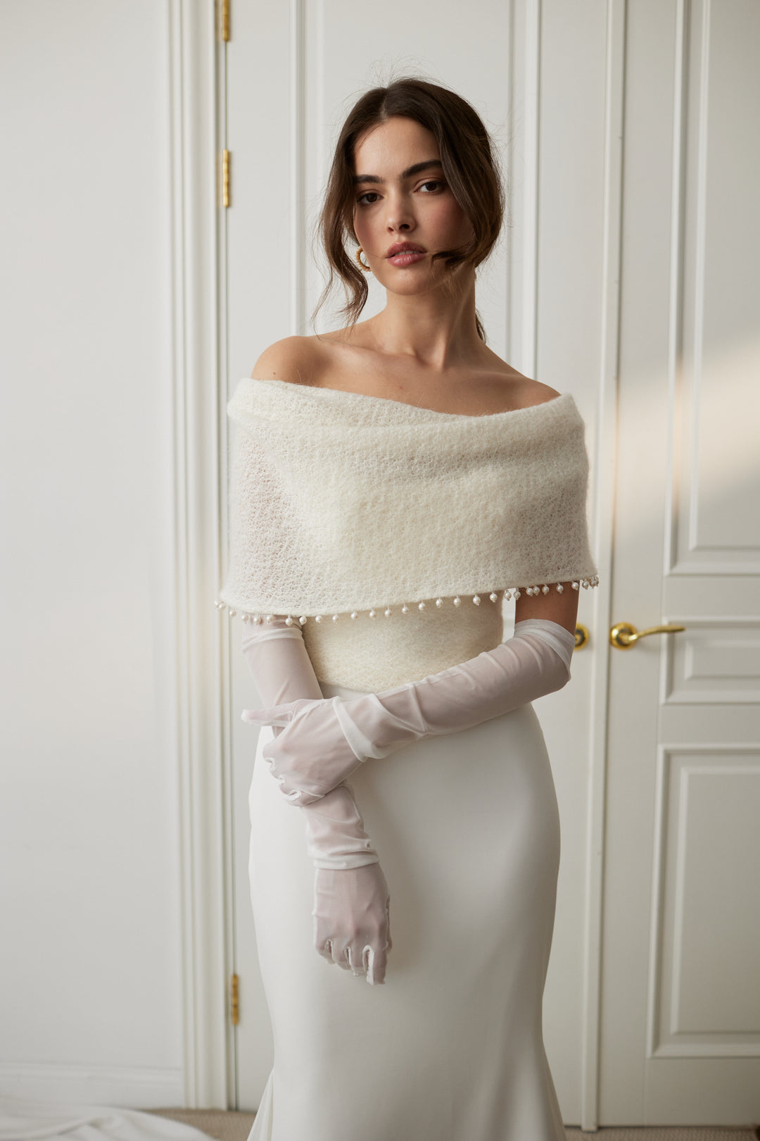 Modern Wedding Shrug Off White Bolero for Bridal Party Outfits M Modern Wedding Shrug Off White Bolero for Bridal Party Outfits M