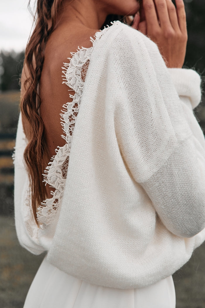 Jersey de novia de lana con puntilla
