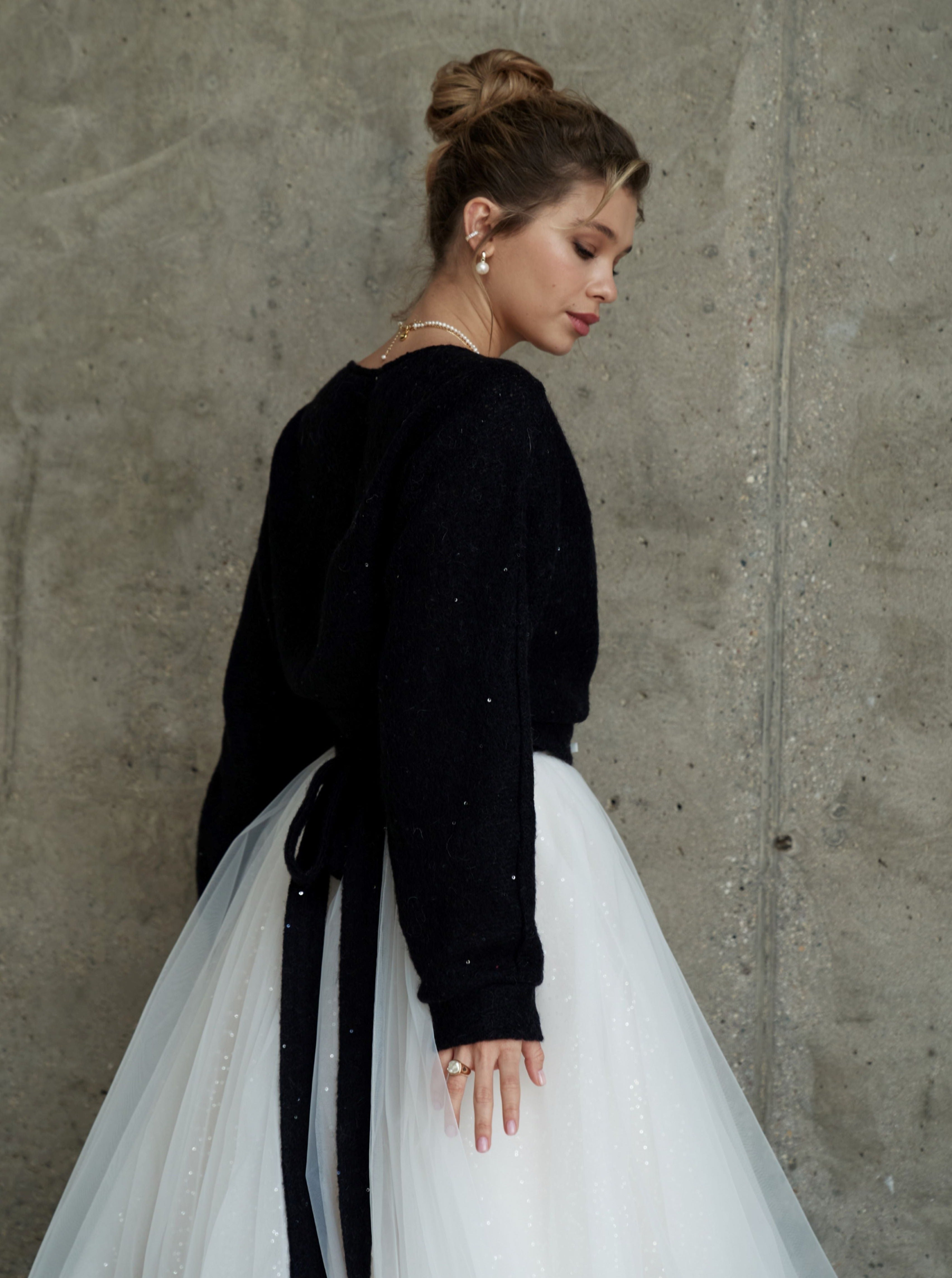Bridal wool cardigan with long ties in black color