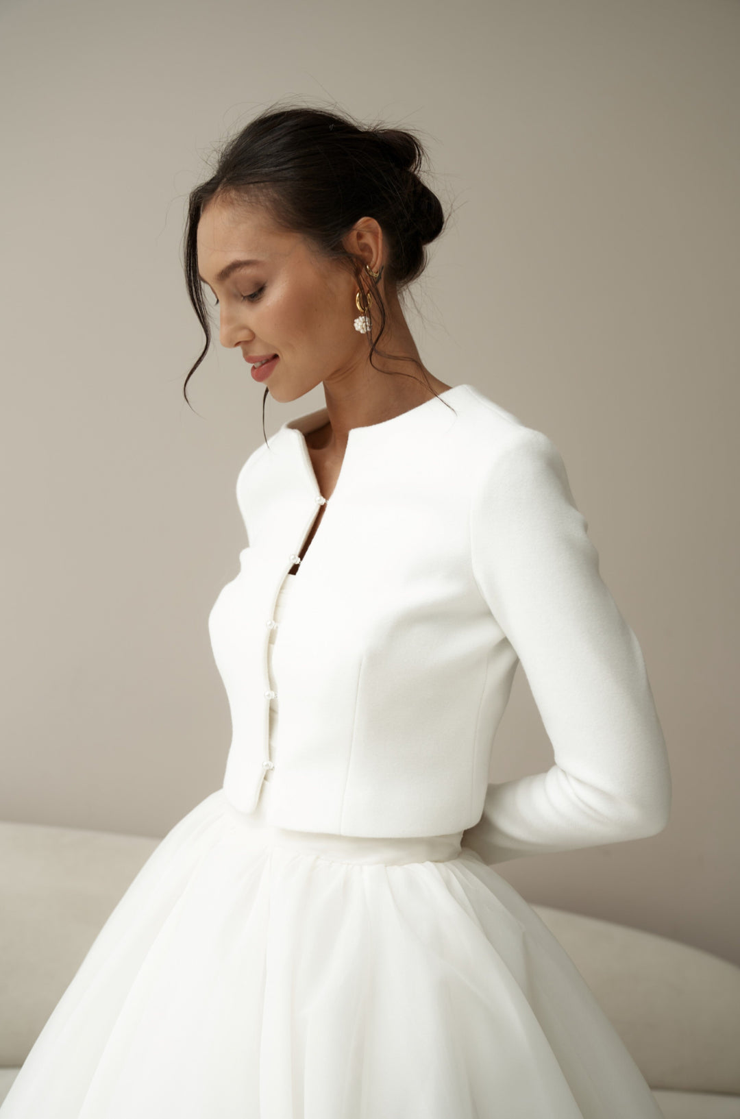 Bridal Dress Topper Wedding Shrug & Cover Up for Winter Wedding US 0 / EU 32 Bridal Dress Topper Wedding Shrug & Cover Up for Winter Wedding US 0 / EU 32