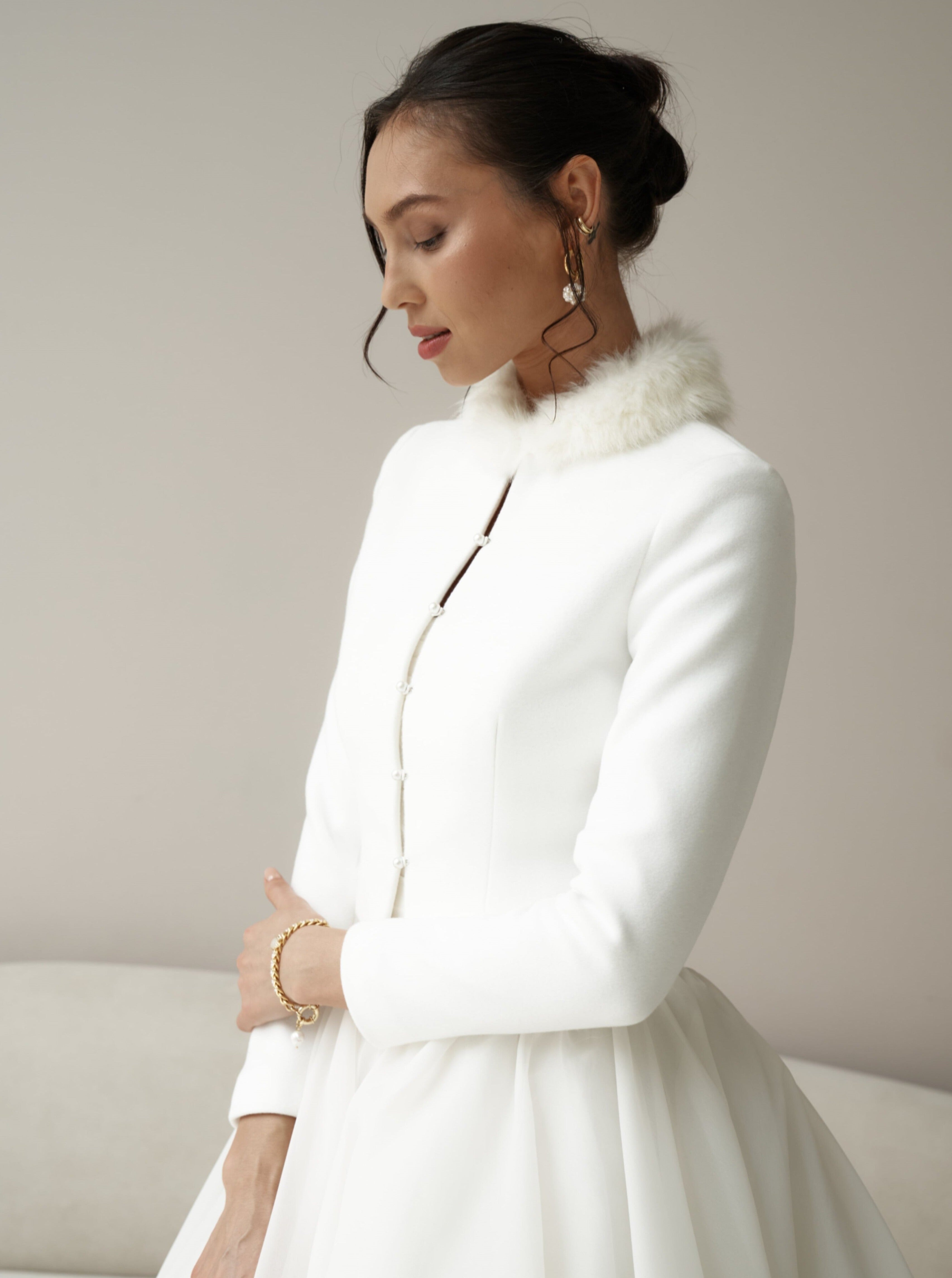 Winter bridal jacket with fur collar  - ArtPodium Studio