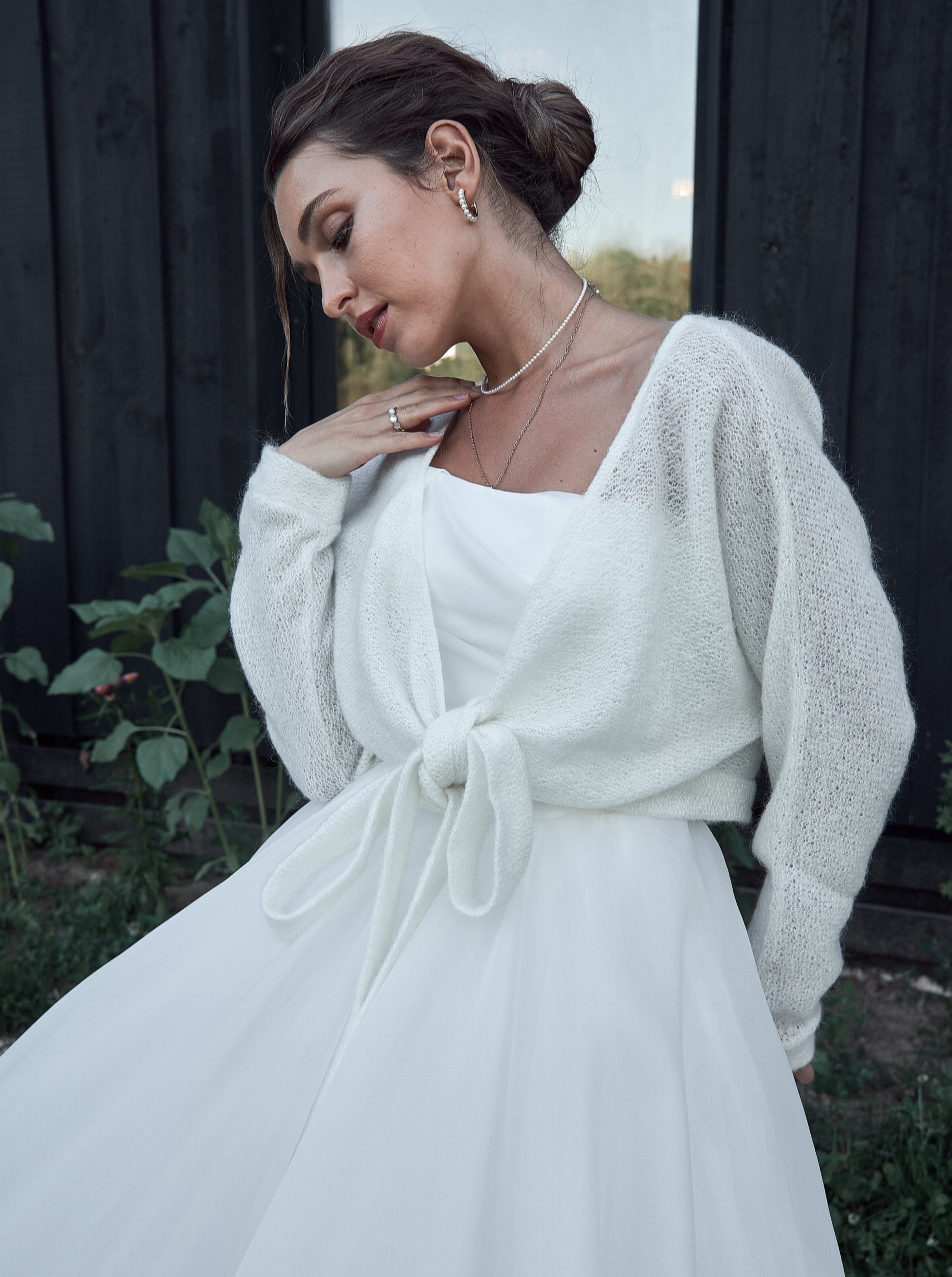 Bridal cardigan for wedding dress. Wool wedding sweater with ties